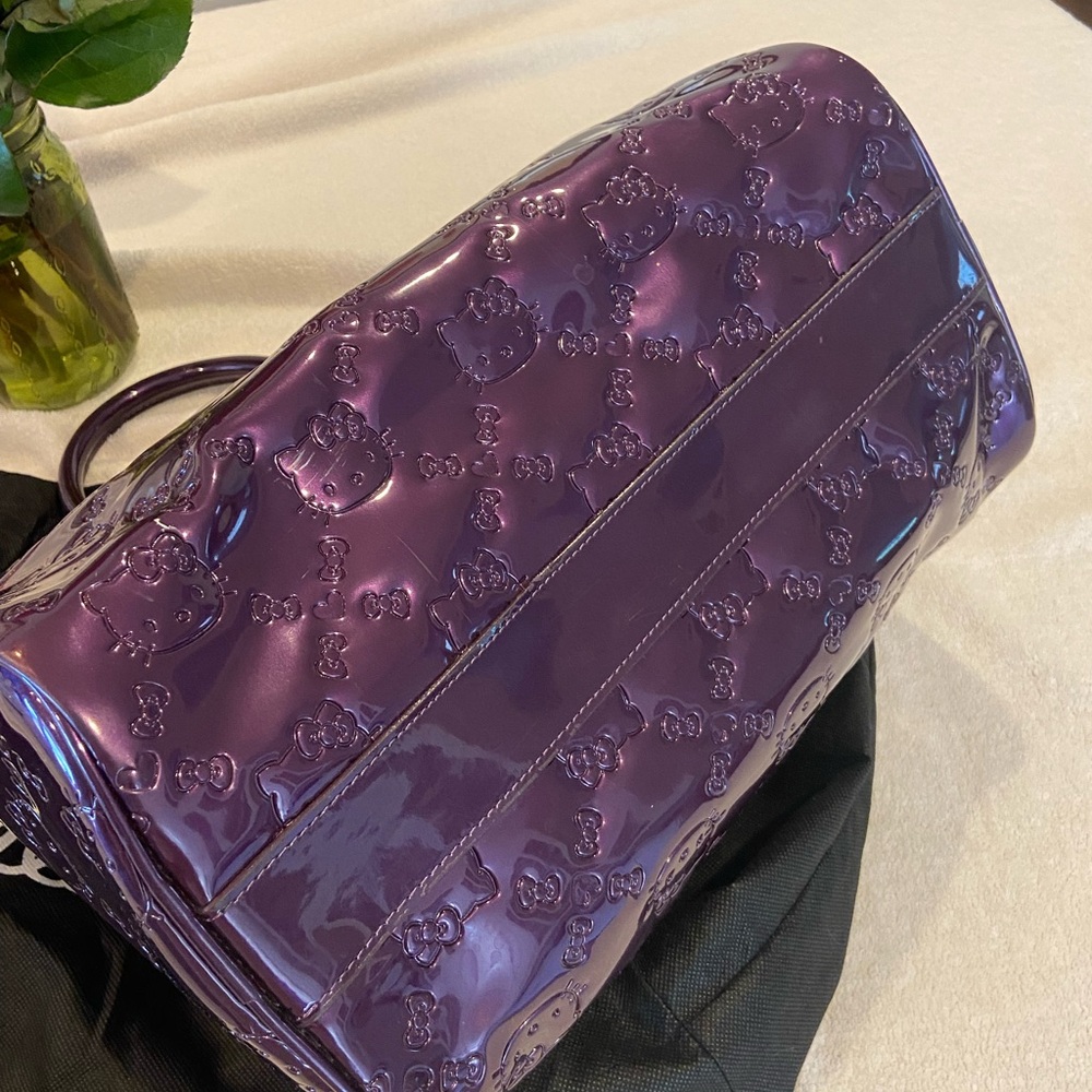 Hello Kitty Purple Shoulder Bag with Embossed Design - Picture 4 of 10